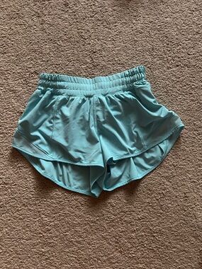 lululemon athletica Turquoise 2.5 Hotty Hots